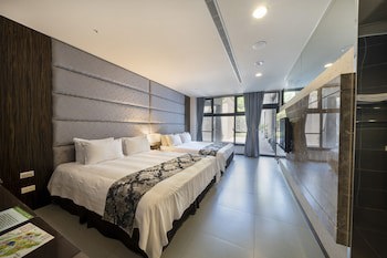 Tai Yi Red Maple Resort