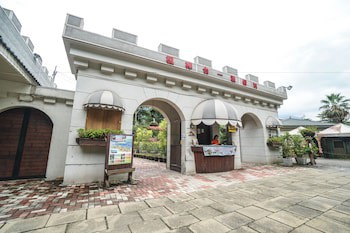 Tai Yi Red Maple Resort