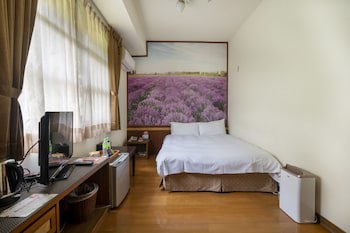 Tai Yi Red Maple Resort