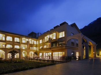Tai Yi Red Maple Resort