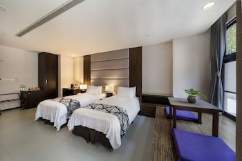 Tai Yi Red Maple Resort