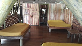 Kurupira Cabin Floating