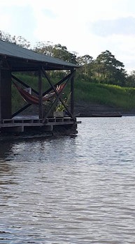 Kurupira Cabin Floating