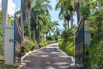 Silent Waters Villa