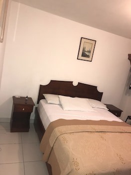 Seven Stars Hotel