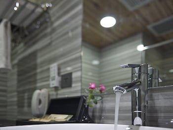 Beauty Hotels Taipei - Hotel Bstay
