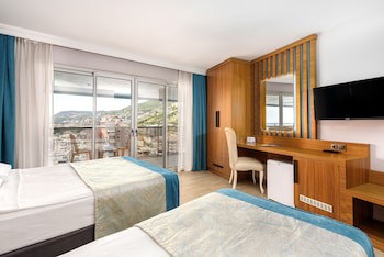 Standard Family Room with Balcony