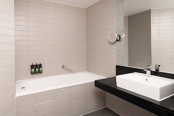 Crowne Plaza Newcastle - Stephenson Quarter, An Ihg Hotel