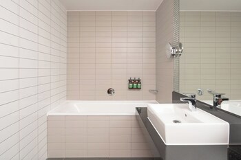 Crowne Plaza Newcastle - Stephenson Quarter, An Ihg Hotel