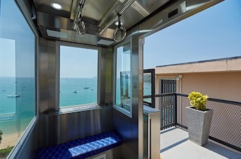 Bandara Villas Phuket