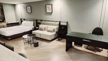 Sr Suites Pangyo