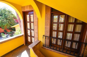 Collection O Casa Bella Hotel Boutique, Cabo San Lucas