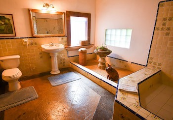 Collection O Casa Bella Hotel Boutique, Cabo San Lucas