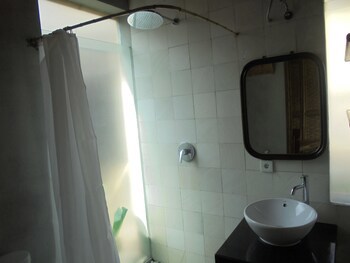 Biyukukung Suites & Spa