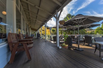 Governors Bay Hotel