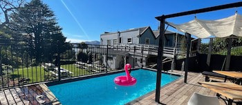 Governors Bay Hotel