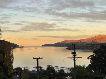 Governors Bay Hotel
