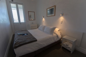 Governors Bay Hotel