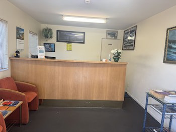 Albany Executive Motor Inn