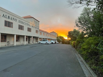 Albany Executive Motor Inn