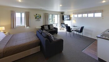 Westport Spa Motel