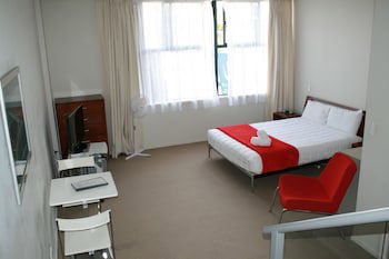 Atlas Suites And Apartments
