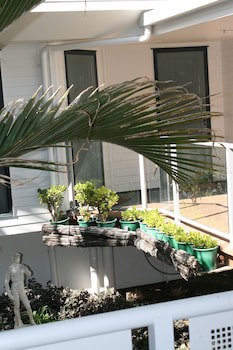 Atlas Suites And Apartments