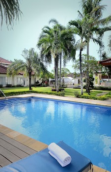 Bali Breezz Hotel