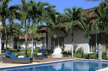 Bali Breezz Hotel