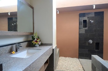 Bali Breezz Hotel
