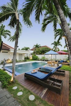 Bali Breezz Hotel