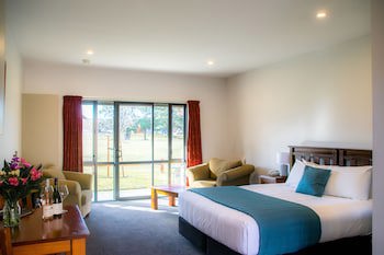 Carrick Lodge Motel