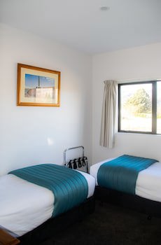 Carrick Lodge Motel