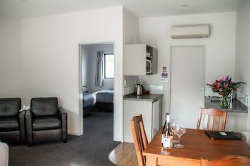 Carrick Lodge Motel