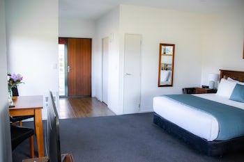Carrick Lodge Motel