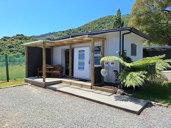 Waikawa Bay Holiday Park