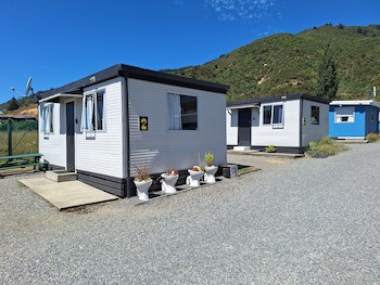 Waikawa Bay Holiday Park