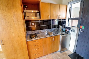 Coleraine Suites & Apartments
