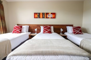 Coleraine Suites & Apartments