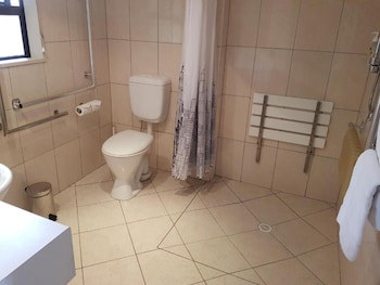 Coleraine Suites & Apartments
