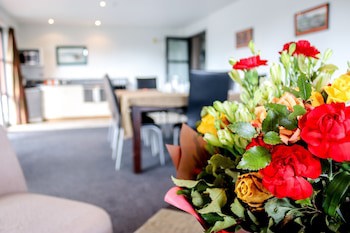 Coleraine Suites & Apartments