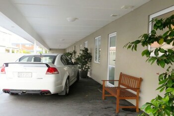 Buller Court On Palmerston