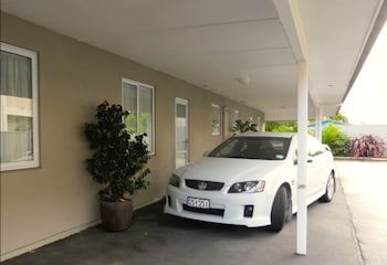 Buller Court On Palmerston