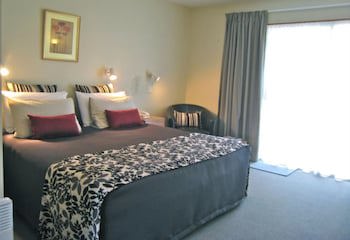 Buller Court On Palmerston