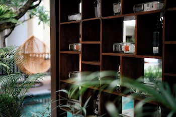 Fourteen Roses Beach Hotel