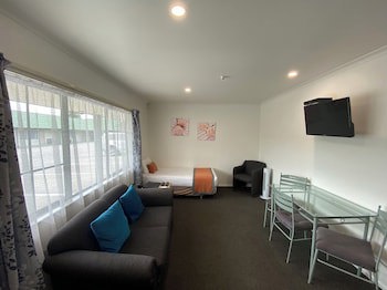 Camelot Motor Lodge