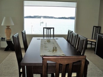 Edgewater Palms Apartments