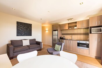 Edgewater Palms Apartments