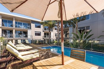 Edgewater Palms Apartments