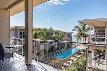 Edgewater Palms Apartments